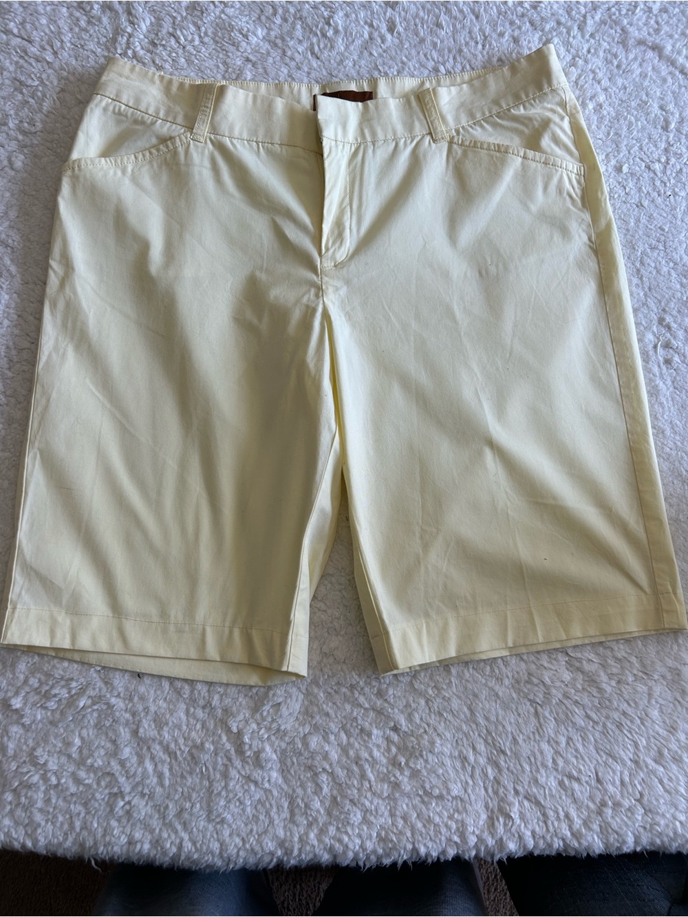 Lee Women's Light Yellow Bermuda Shorts